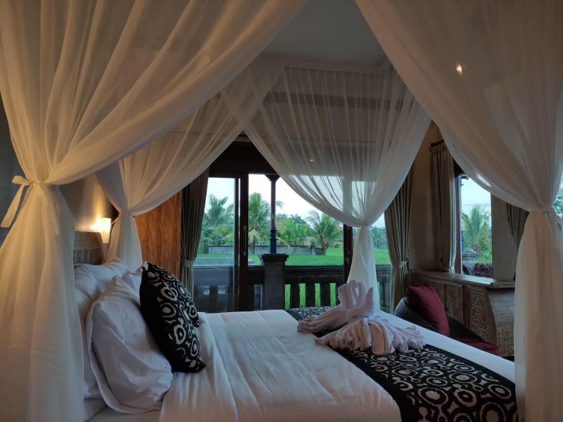 Anggarakasih Ubud Villa Esterno foto