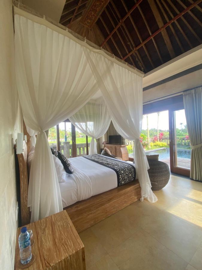 Anggarakasih Ubud Villa Esterno foto