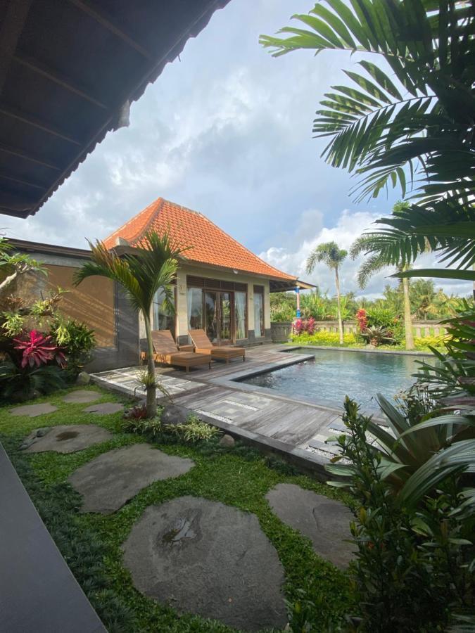 Anggarakasih Ubud Villa Esterno foto
