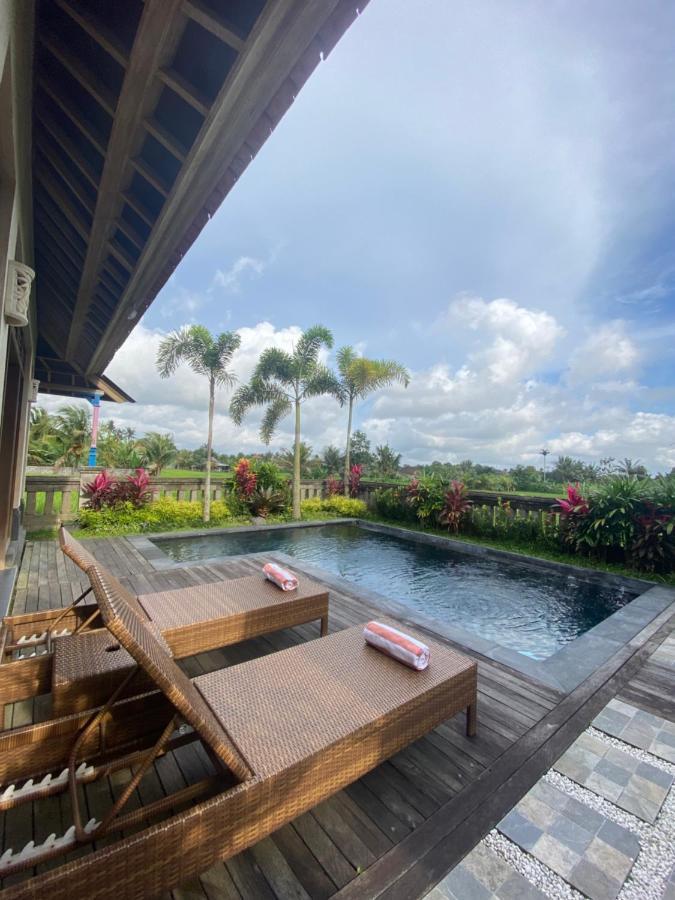 Anggarakasih Ubud Villa Esterno foto